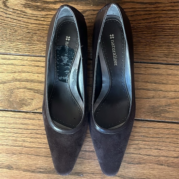 Naturalizer Brown Suede shoes Size 6 - Picture 4 of 8